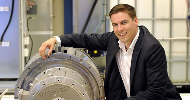 CEO of Visedo, Mr Kimmo Rauma, with one of the powertrains designed by the company.
